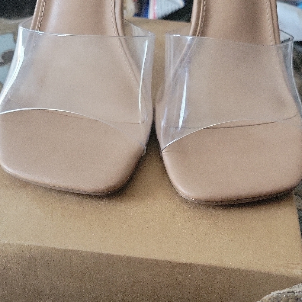 Elegant Tan Women's Heels - Picture 4 of 6